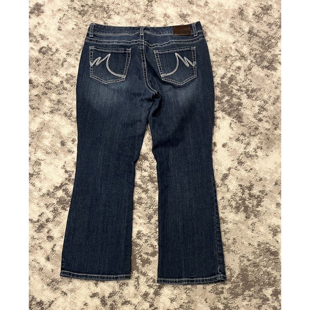 Maurices Bootcut Jeans Womens 9/10 X-Short Dark Wash Embroidered M Pockets - Picture 2 of 6